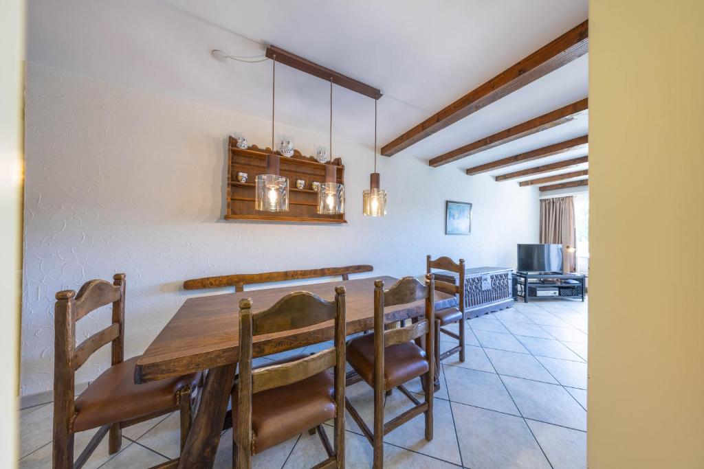Alpenblick-Apartment mit Pool & Sauna - 5