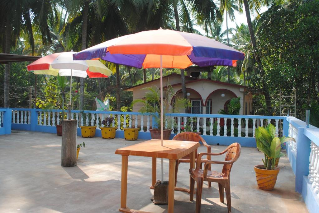 Joe and Marietta's Guesthouse photo
