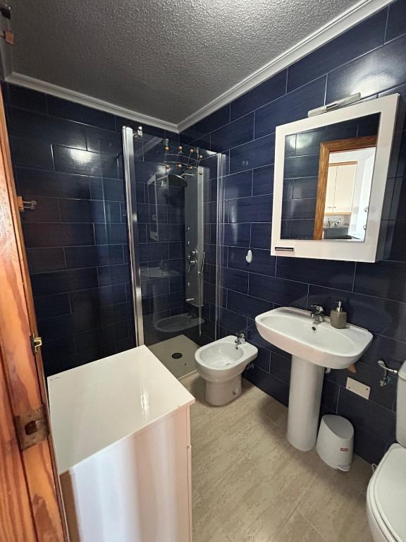 Studio with ocean view and pool in La Mata - 2