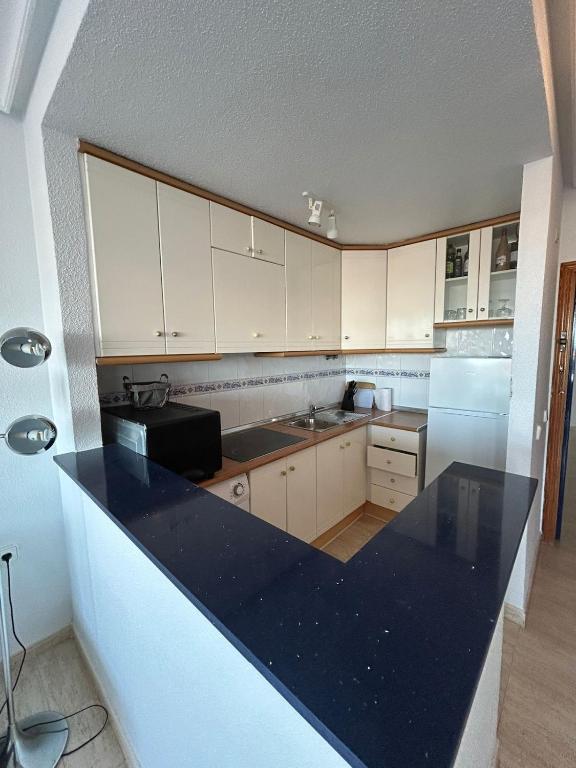 Studio with ocean view and pool in La Mata - 4