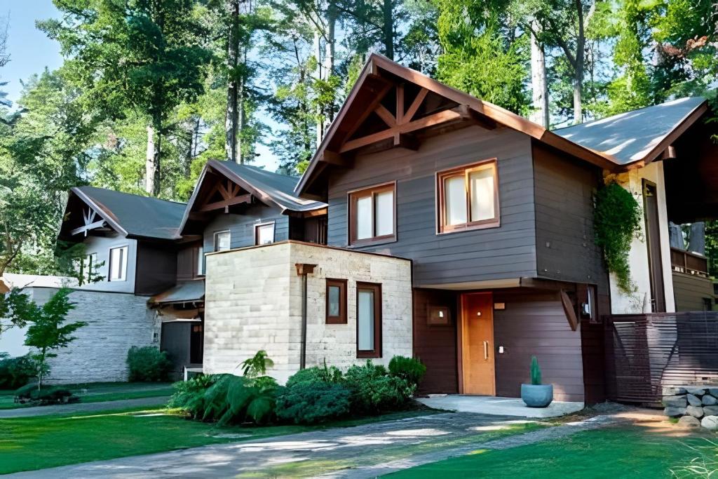 Espectacular casa con acceso directo al lago - 1