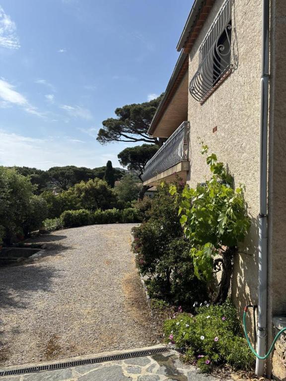 Gîte 500m de la mer aux issambres - rez de jardin - 3