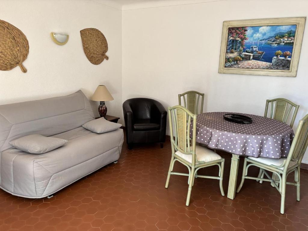 Gîte 500m de la mer aux issambres - rez de jardin - 4