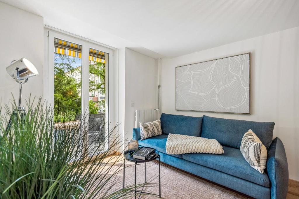 Central, Elegant & Modern Apartment - 2