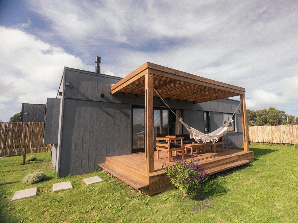 Dread Shack Nodo Norte 1 - Casa en Complejo Zona Santa Isabel, Chapa Para 4 PAX Con Parrilla - Hola Sur - 1