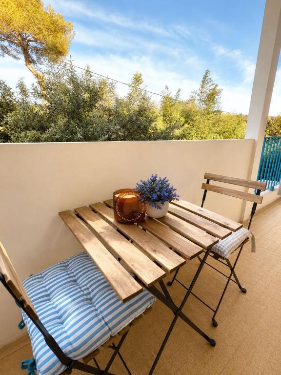 Charmant Studio Plage de la Salis, Belle Terrasse - 1