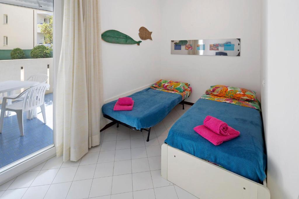 Bilocale TM frontemare con piscina - 2