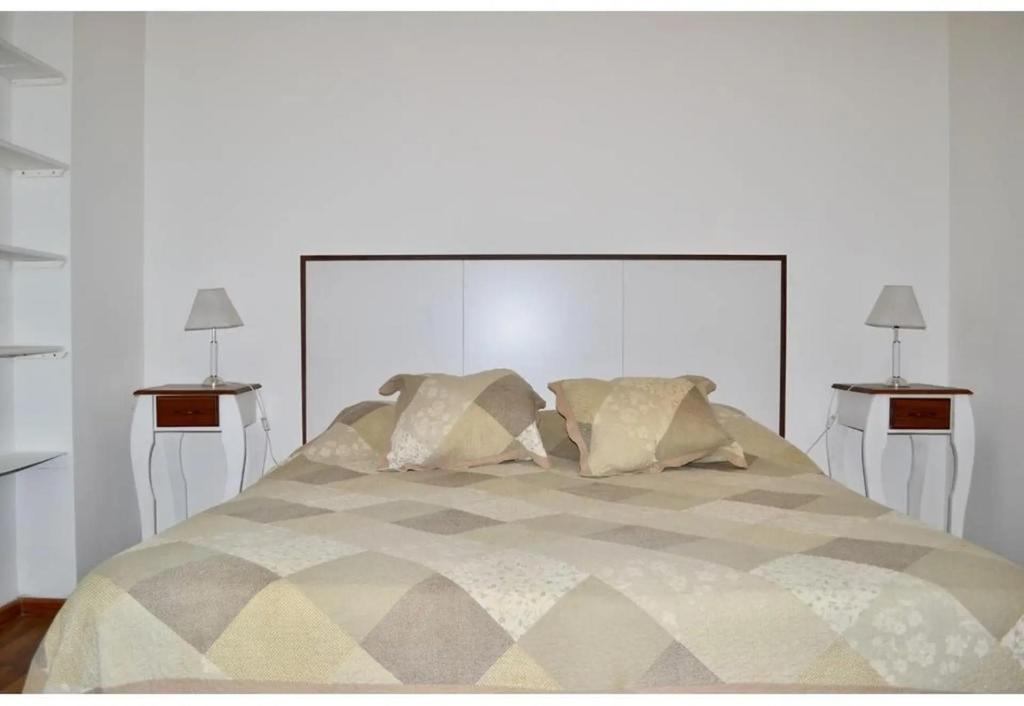 Departamento de 3 ambientes en el centro - 3