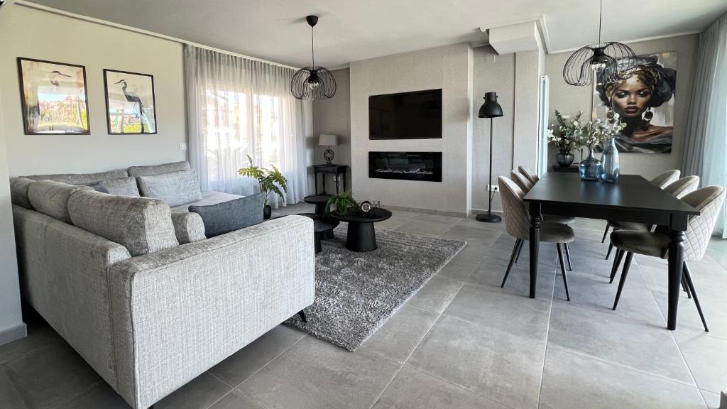 Chic Modern Villa With Heated Pool & Scenic Views - 3