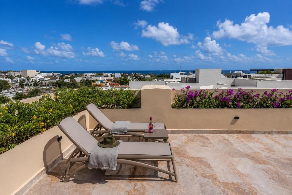 'Syrena Luxury Caribbean' Heart of Playa del Carmen - Fast Wi-fi - Sea Views - 3