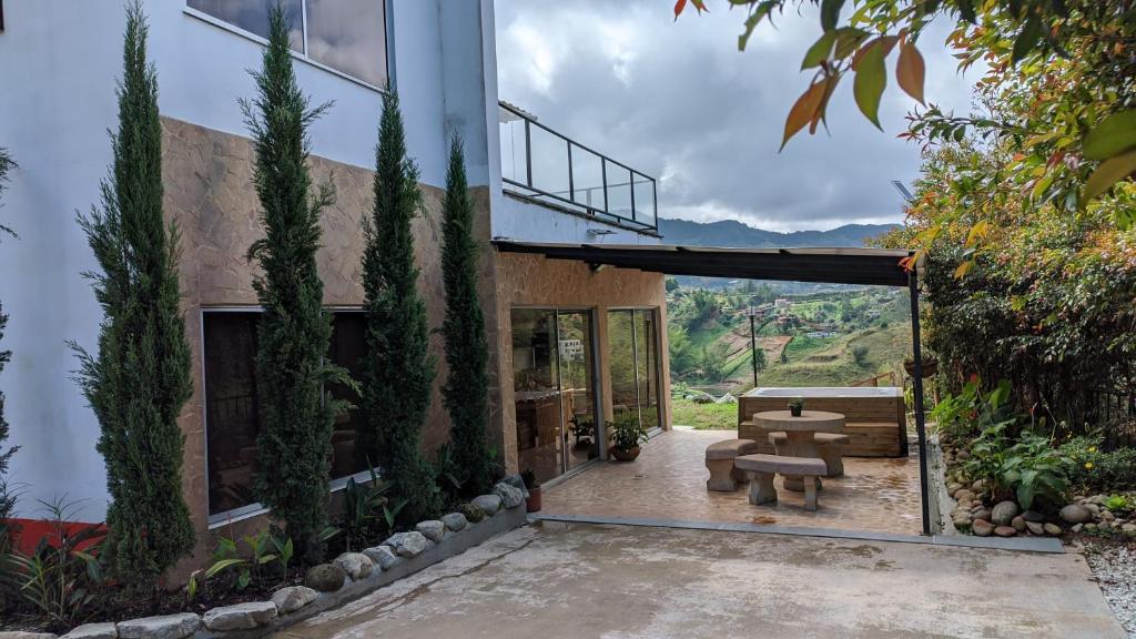 Villa con jacuzzi y vista al lago - 2