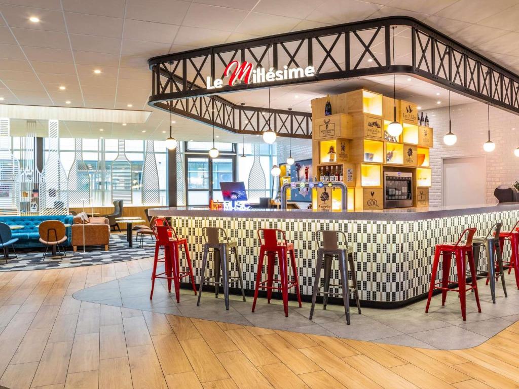 Pub/Lounge