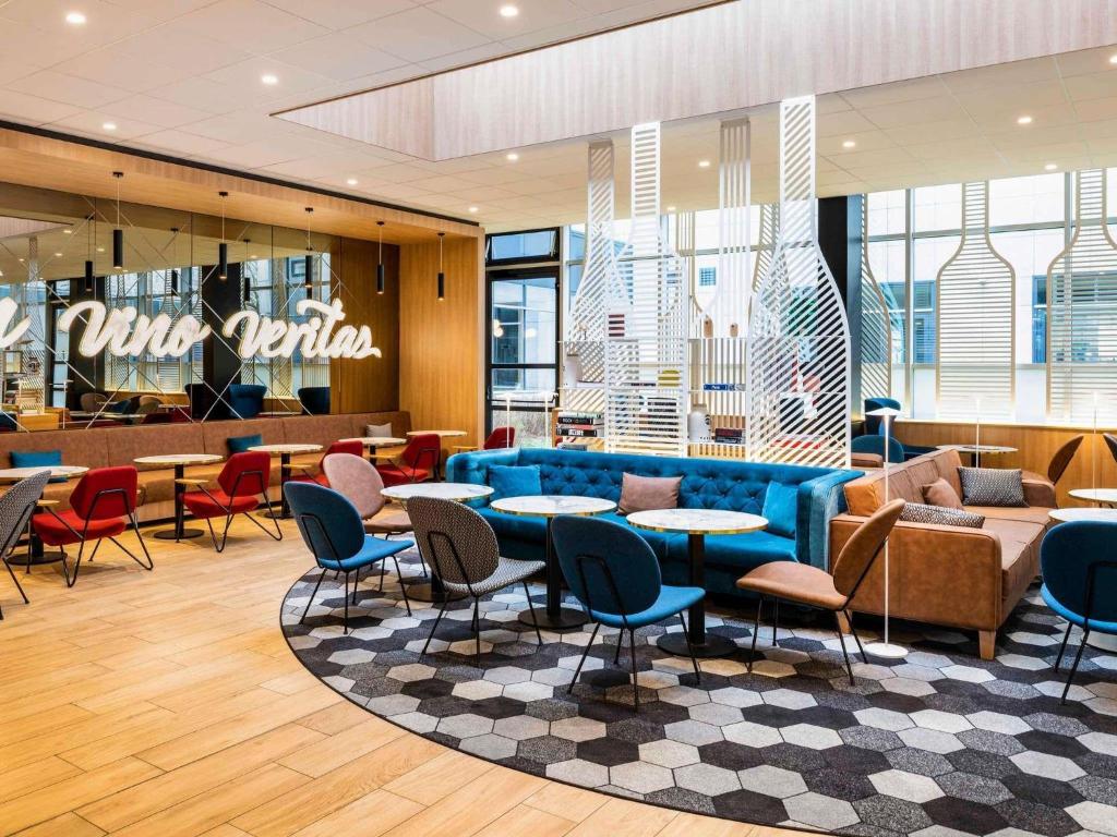 Pub/Lounge