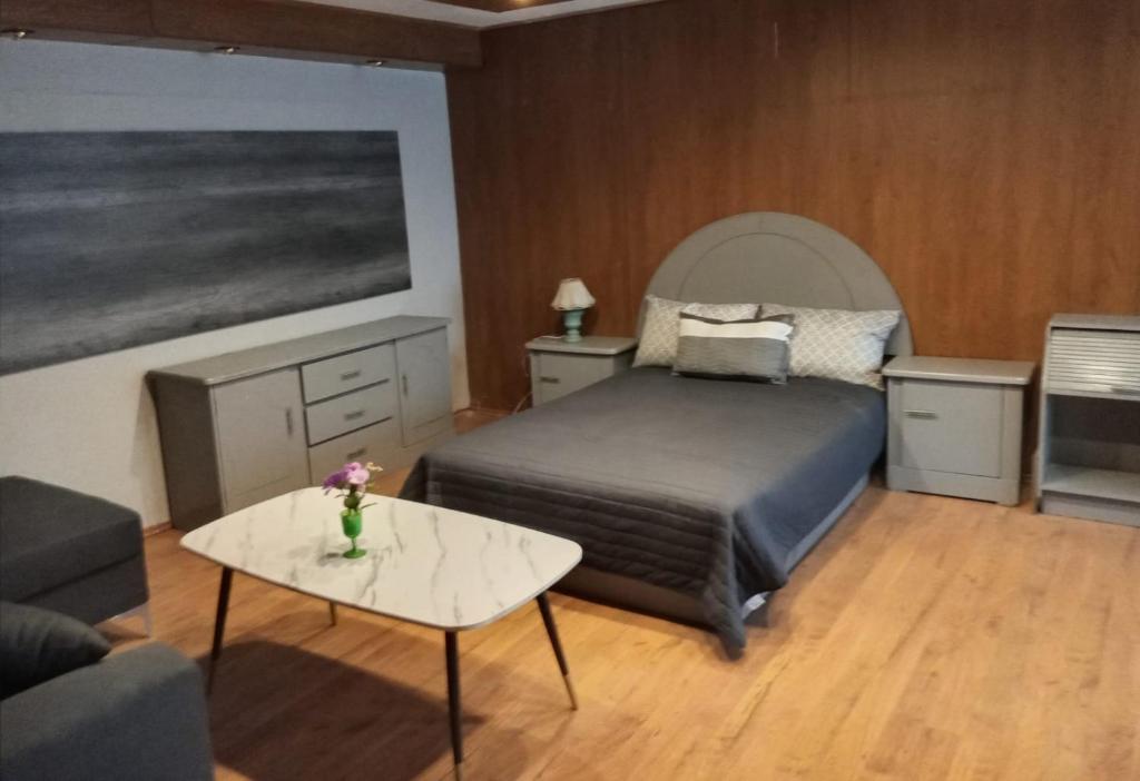 Hotel La Paz 706 Suites - 5