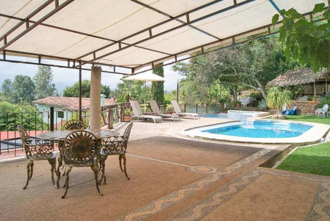 Hotel Villas Paraiso - 3