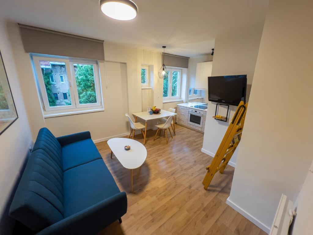 Blum Quiet Center Apartment - 1