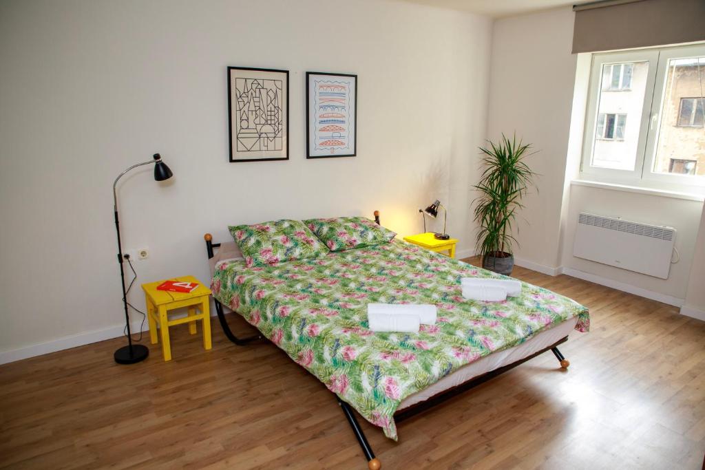 Blum Quiet Center Apartment - 4