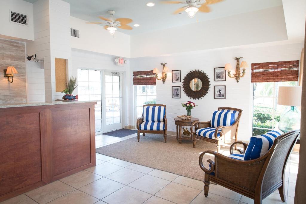 Skipjack Resort & Marina photo