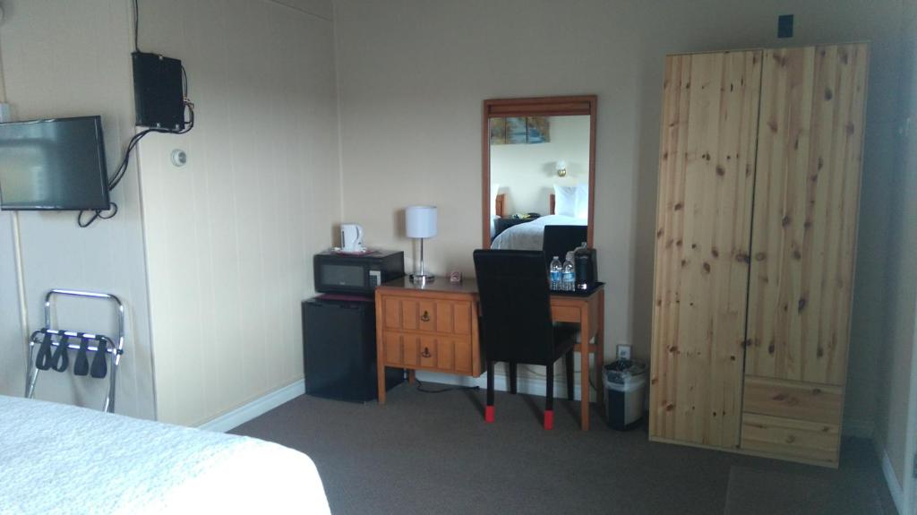 Oasis Motel photo