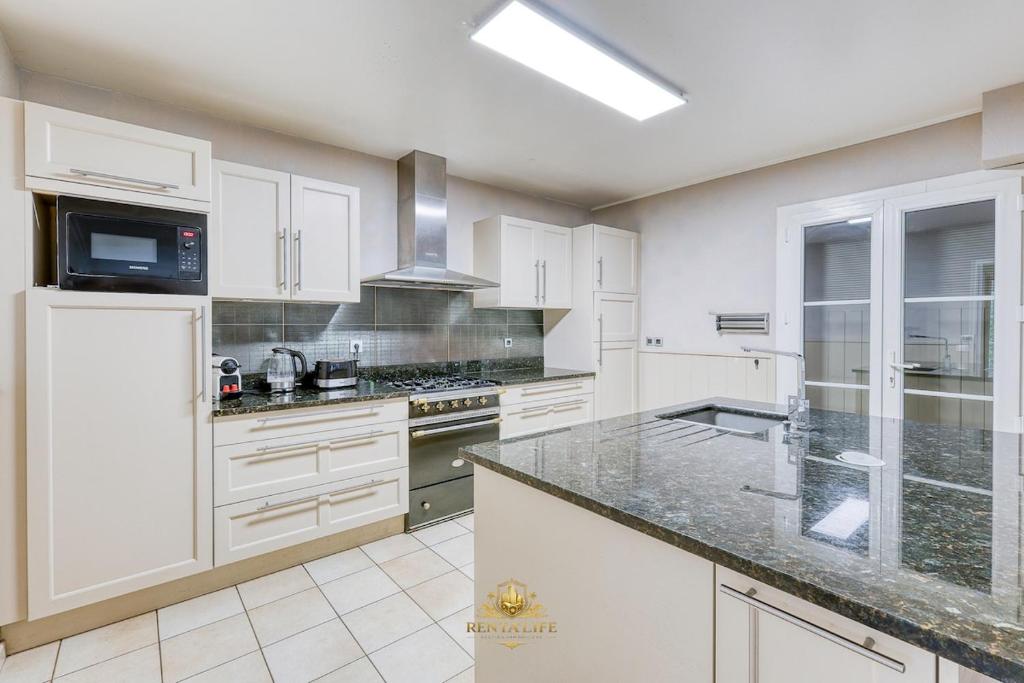 Serrissiens Verger, 5-room house, 15 min from Disneyland - 5