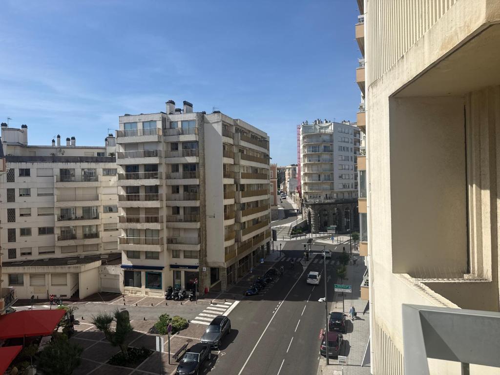 Elegant studio, 2-4 people, WiFi, pool, parking - 2