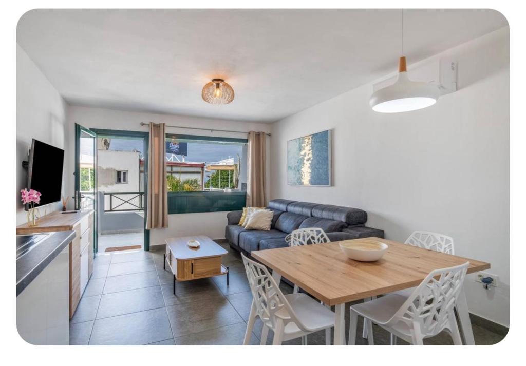Suite4you 50 meters from the beach and main Avenue AC Wifi Int TV Channels - 1