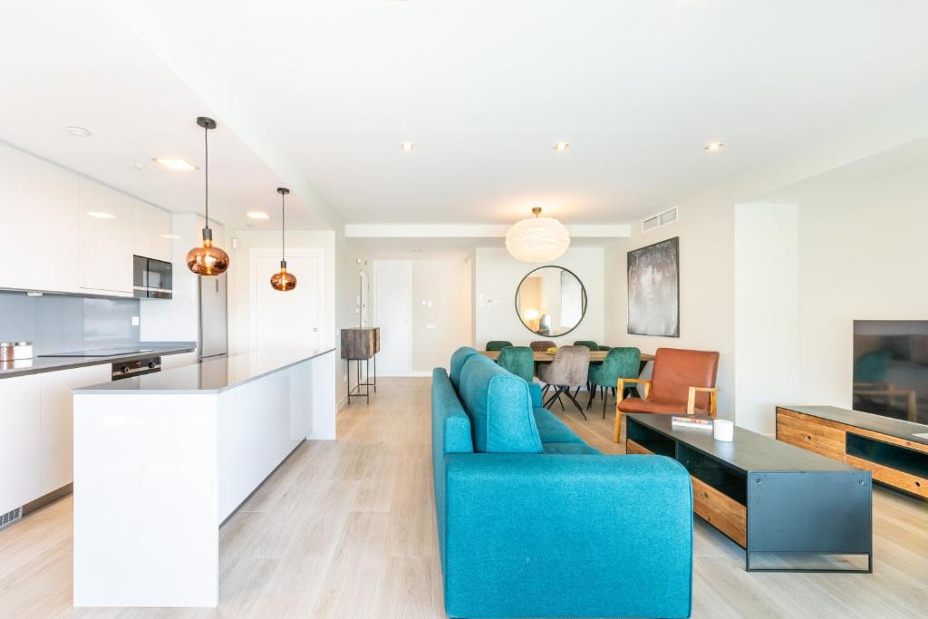 Cala Serena - 3-bedroom modern apartment situated in La Cala de Mijas - 4