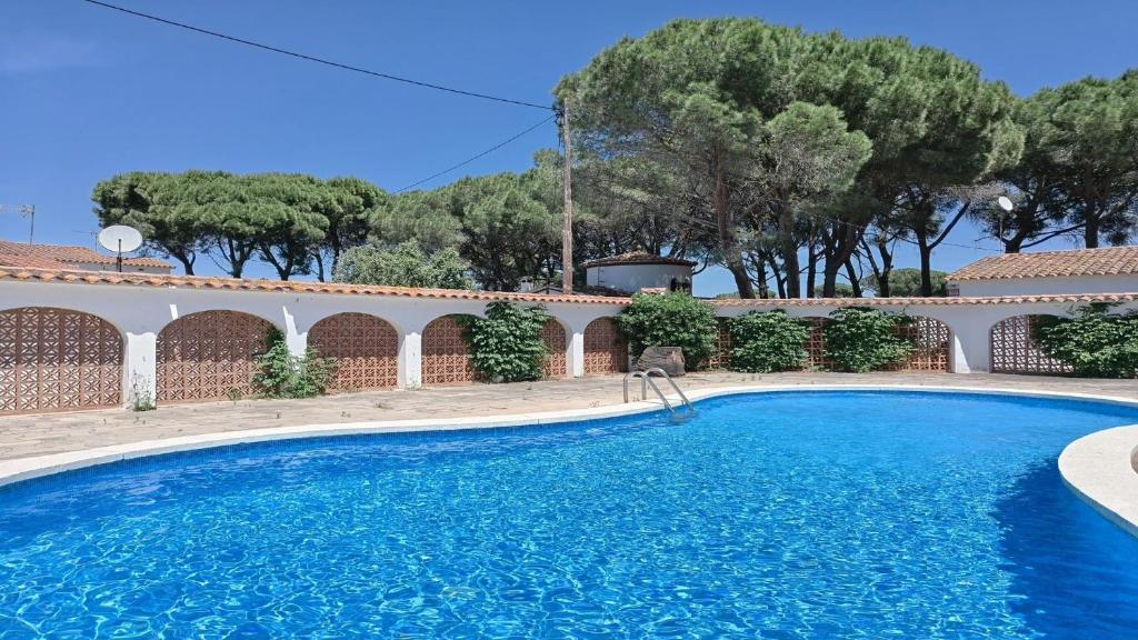 Villa Arc con piscina y jardin by Vacay L'Escala - 1