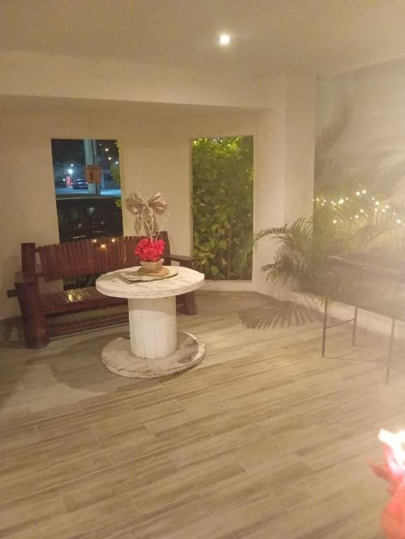 Quiet House near MTY Airport, Gated & Park - 1