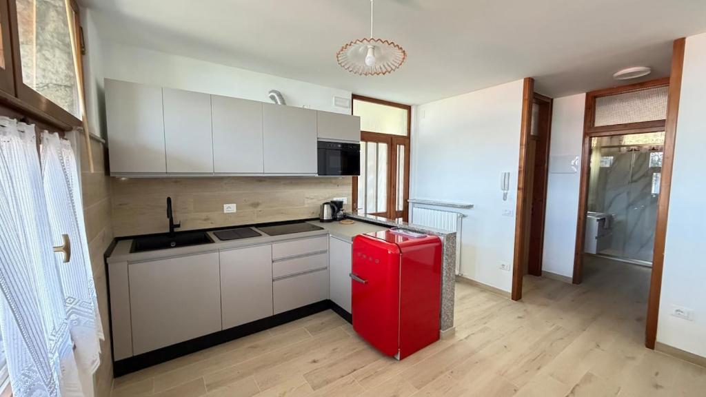 Garden Apartment with lake view - 4