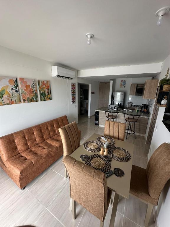 Loft Apartment - Full AC With Free Parking Pool - 1