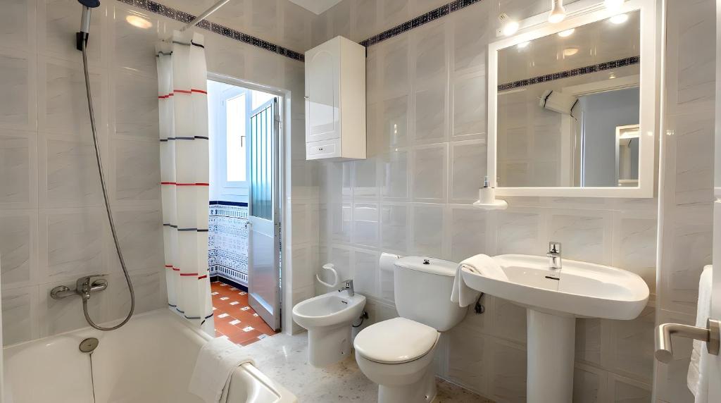 Apartamento con Aire Acondicionado y WiFi a Pasos de la Playa - 5
