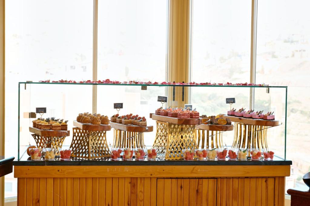 Alimentos e Bebidas