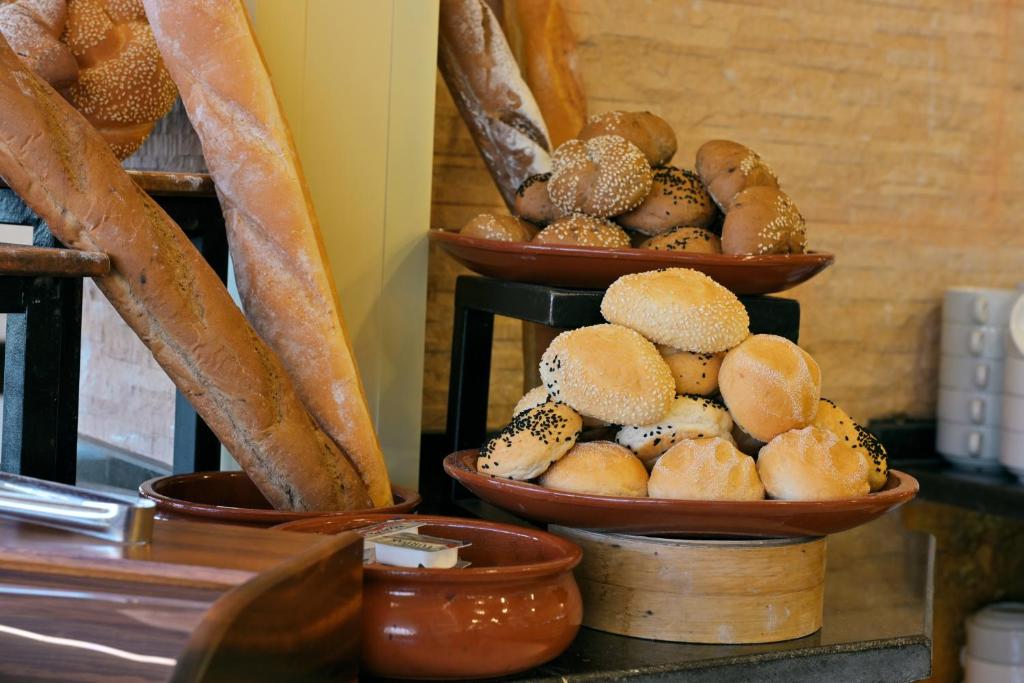 Alimentos e Bebidas