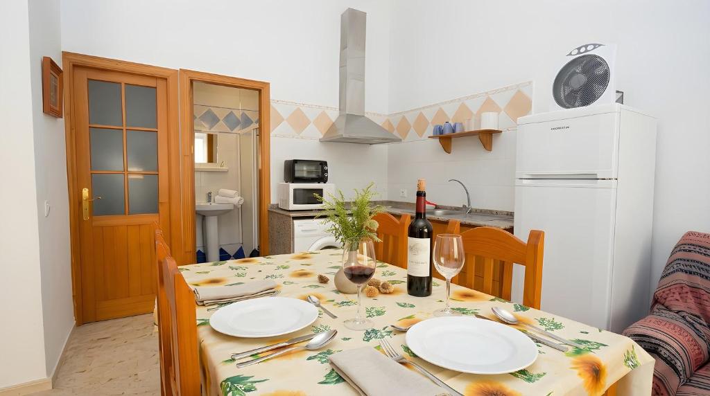 Apartamento Noria solo para Familias y Parejas - 2
