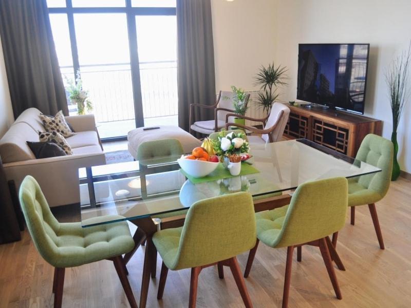 2BDR-2BATH - 88 sqm BW Luxury Apt with artistic flair - 1
