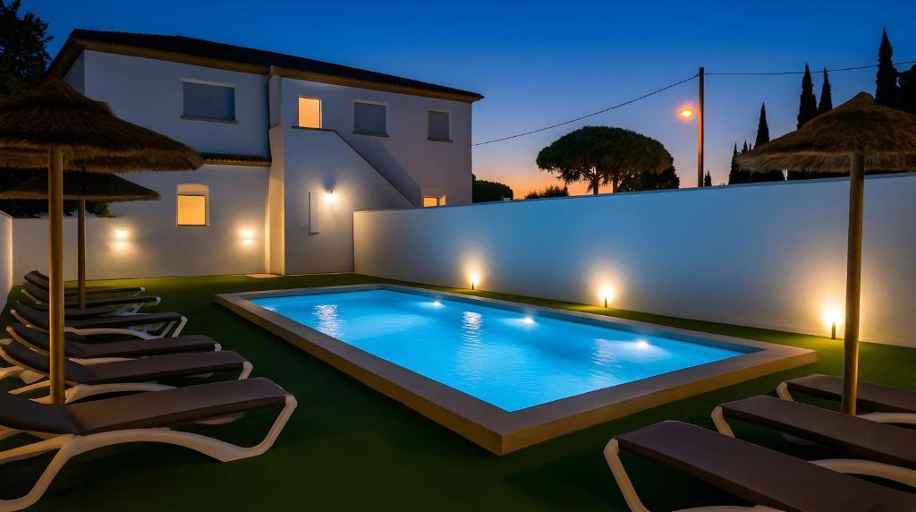 Apartamento 2 dormitorios en Conil - Piscina compartida y cerca de Roche - 2