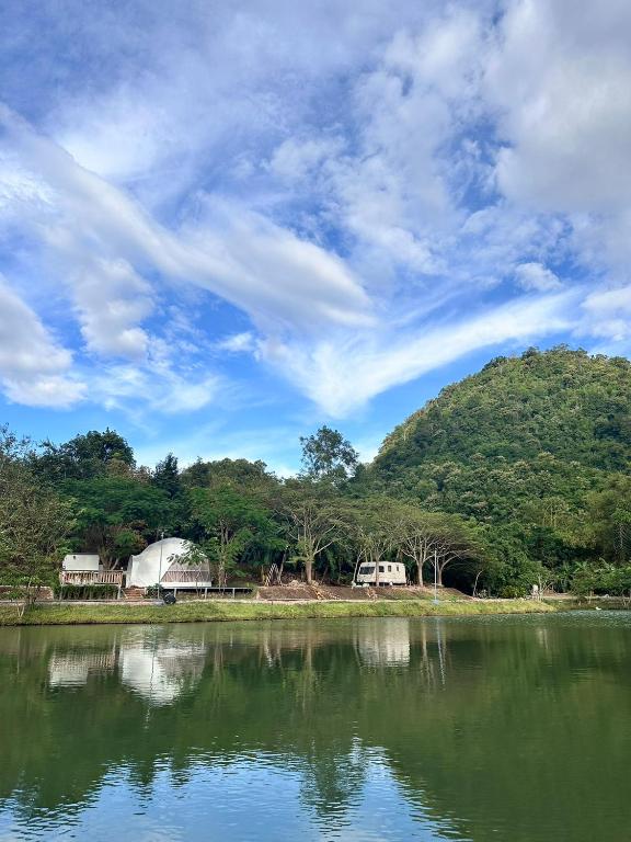 ทัศนียภาพภายนอกโรงแรม