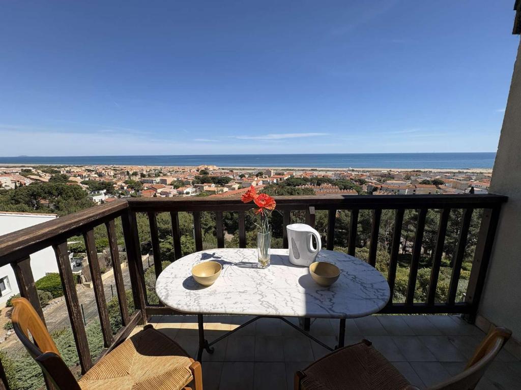 SP520-N373 Appartement 3 pièces 4 couchages SAINT PIERRE LA MER - 2