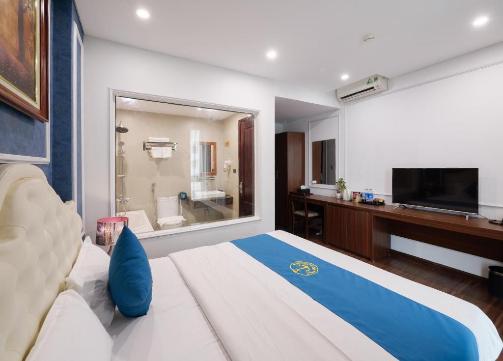 New Century Hotel