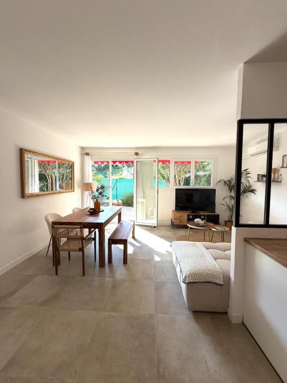 Cozy apartment - sunny terrace avec Clim et parking - 1