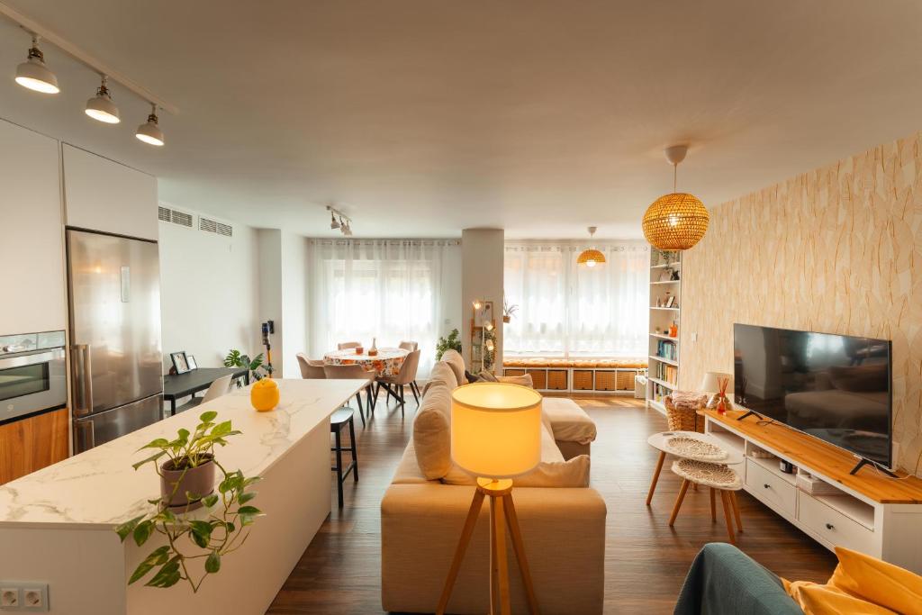 Modern apartment with pool, 5 minutes from the beach - 1