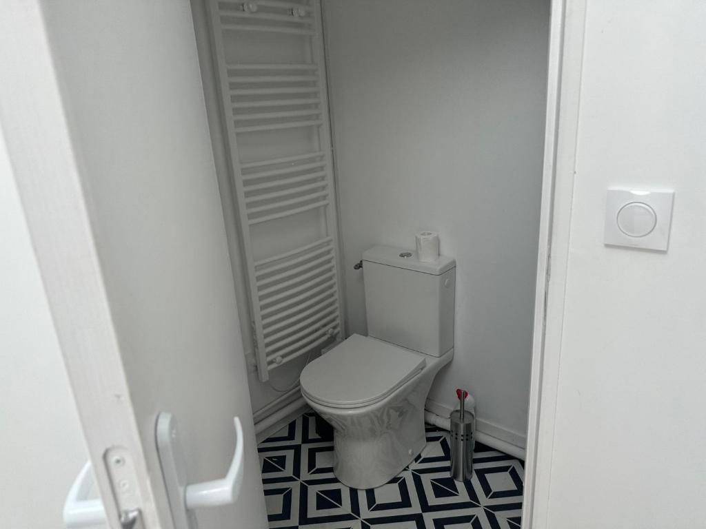 T1 bis Cosy - Puits de Lumière Proche Gare 21m2 - 4