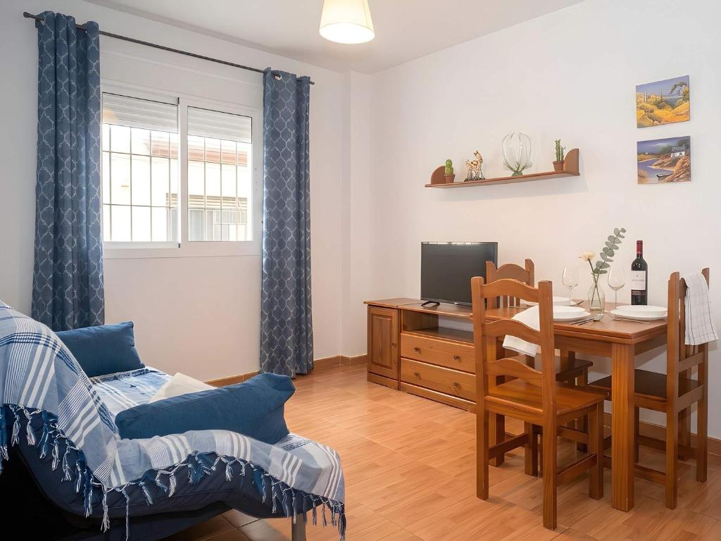 Apartamento en Conil Facil aparcamiento Solo para familias y parejas - 2