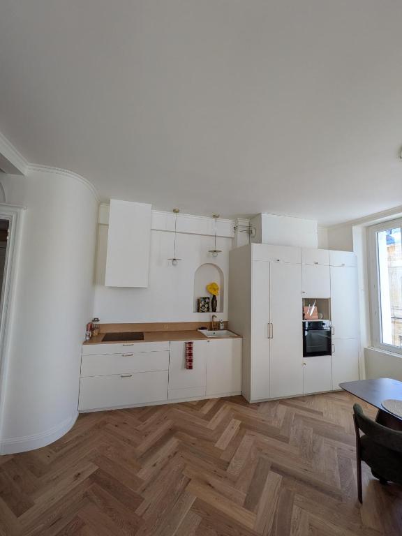 Appartement Haussmannien Bordeaux Centre - 2