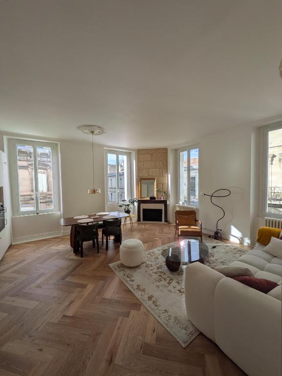 Appartement Haussmannien Bordeaux Centre - 1