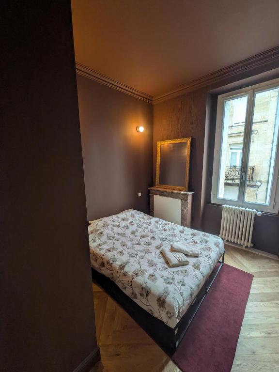 Appartement Haussmannien Bordeaux Centre - 3