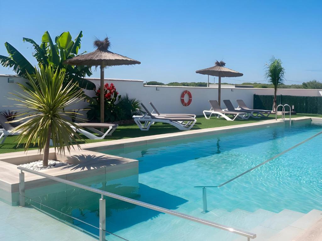 Apartamento con piscina compartida y parking gratis cerca de Tartessus - 2