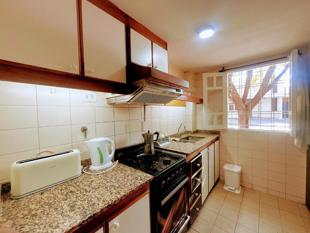 Style, comfort and the best location with carport - 4