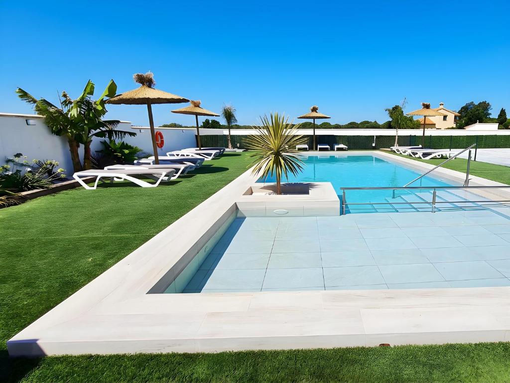 Apartamento con Piscina compartida y Terraza privada - 2